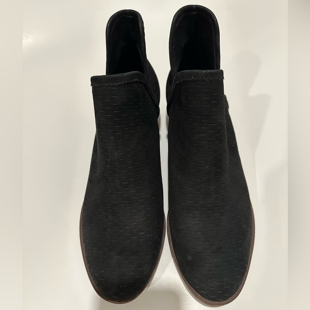 Lucky brand suede ankle boots size 6.5.